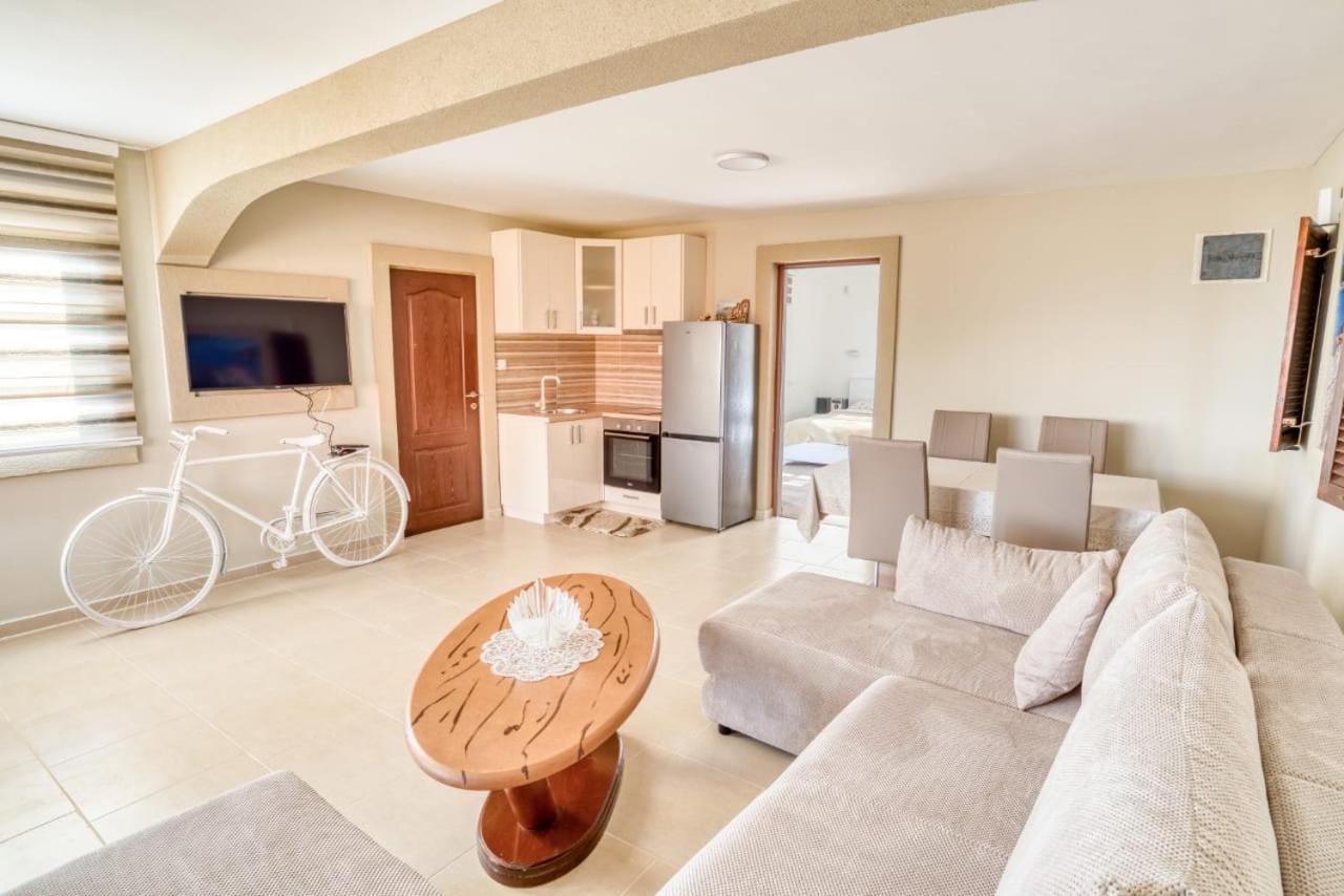 Apartament Savovic_Lux Petrovac Zewnętrze zdjęcie